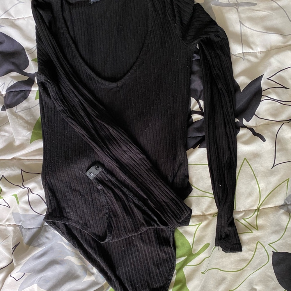 Women’s U-Neck Black Ribbed Body Suit Long Sleeve